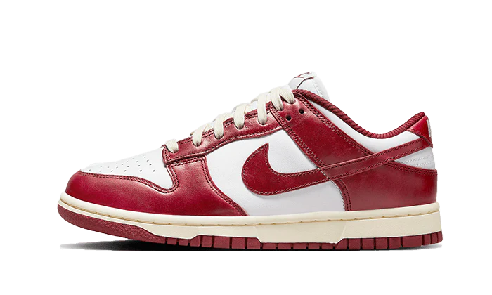 Nike  Dunk Low PRM Team Red