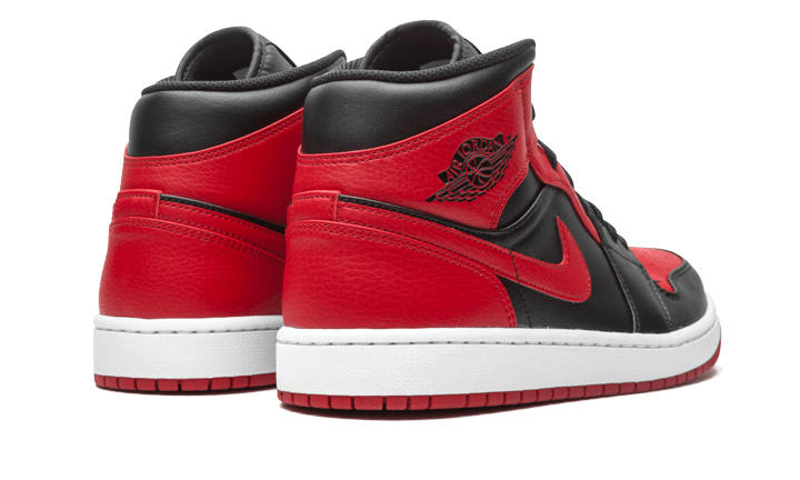 https://cdn.shopify.com/s/files/1/2358/2817/products/Wethenew-Sneakers-France-Air-Jordan-1-Mid-Banned-2020-3.png?v=1606908302
